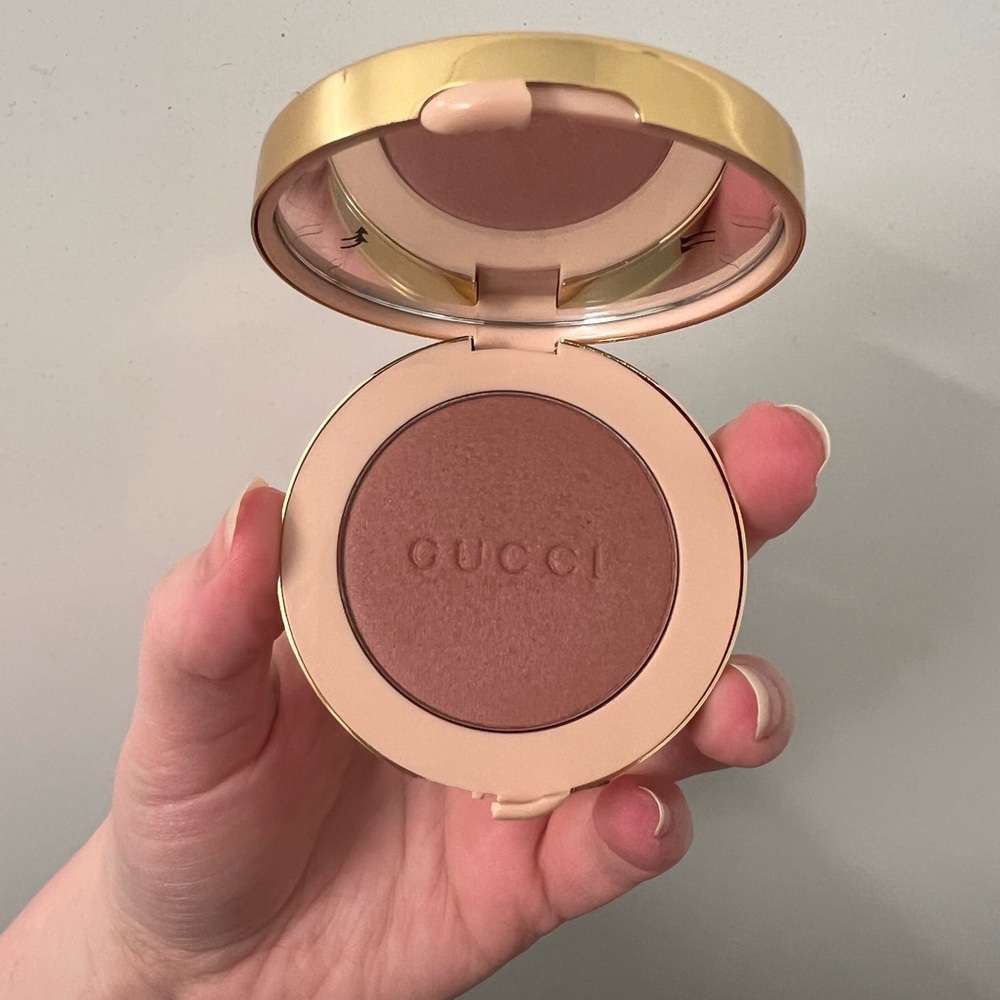 Gucci Rosy Beige Blush Shade 5 - Picture 3 of 4